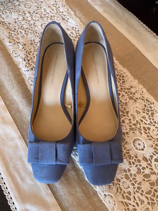 Zapato de salón tacón cuadrado ante 