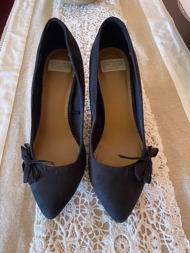 Zapato de salón ante negro