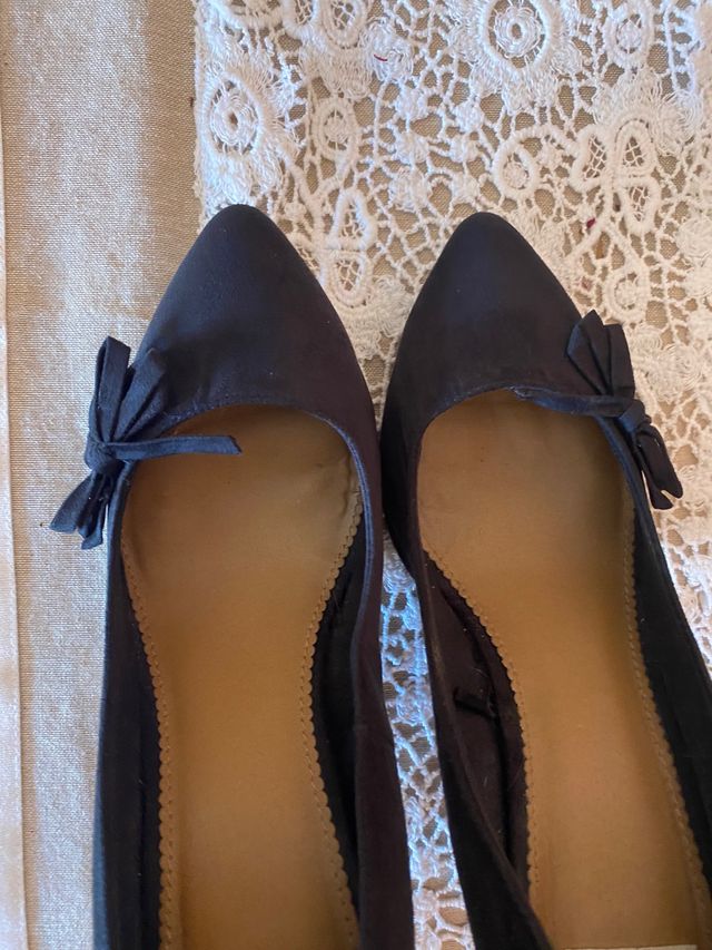 Zapato de salón ante negro