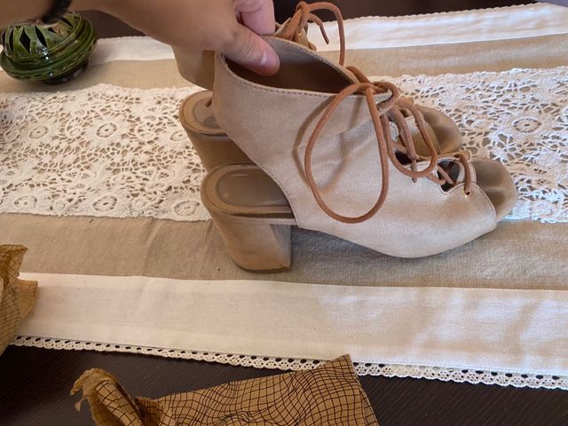 Sandalias tacón cordones