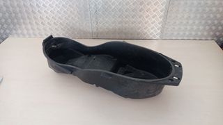 -Yamaha Xmax 125cc. Cofre