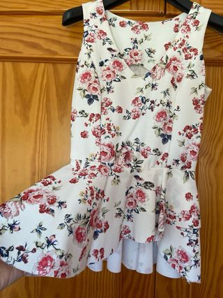 Top peplum de flores