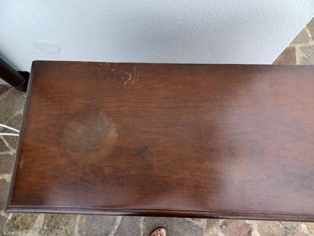 Mobiletto porta TV in stile