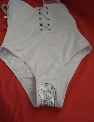 Bañador blanco