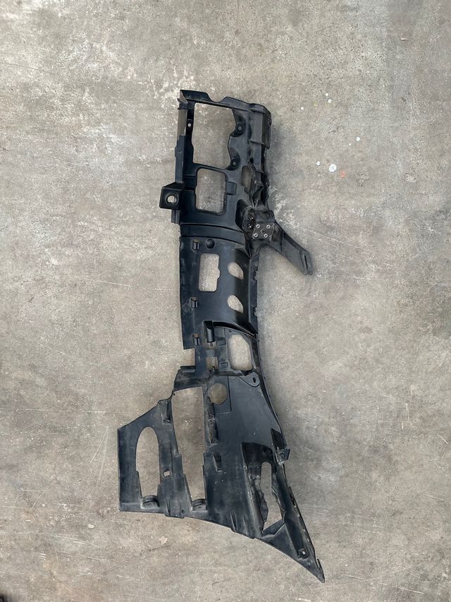 Soporte paragolpes Mercedes CL W216