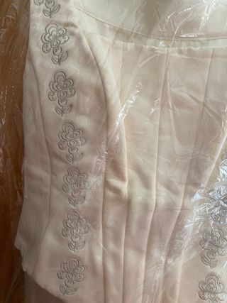 Vestido de novia, regalo tocado, blanco roto
