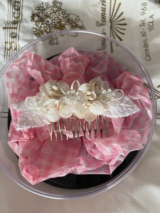 Vestido de novia, regalo tocado, blanco roto