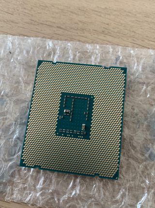 2x CPU Intel Xeon E5 2680v3 - Total 24 cores