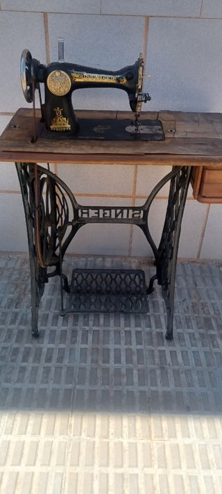 Maquina de coser Singer. Gran oferta.
