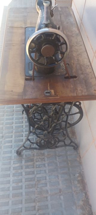 Maquina de coser Singer. Gran oferta.