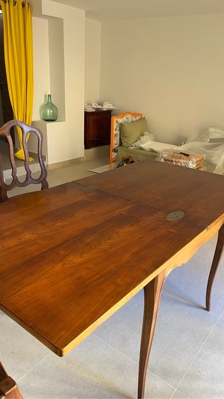 Mesa comedor extensible y 4/6 sillas 25€ cada una