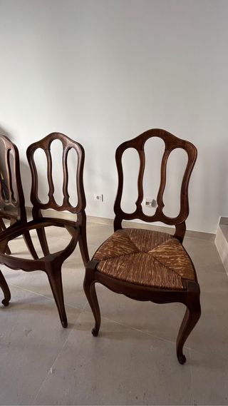 Mesa comedor extensible y 4/6 sillas 25€ cada una