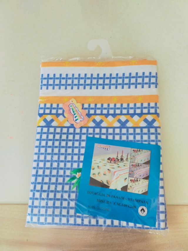 Tovaglia in cotone rettangolare nuova