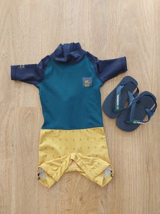 Lycra playa para bebé y chancletas havaianas