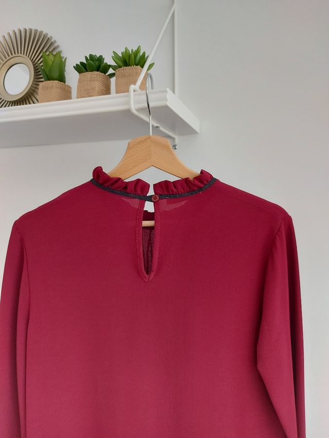 Blusa granate de manga larga