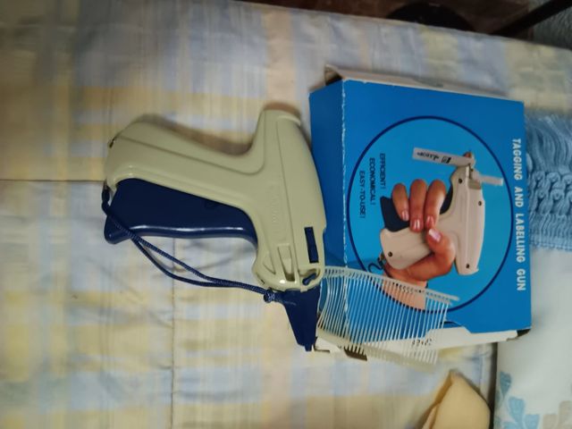 Etiquetadora textil Arrow 9s