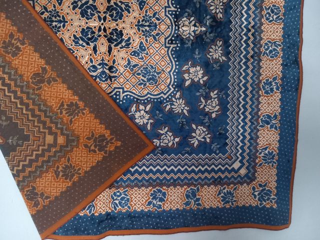 TAPIZ  DE TERCIOPELO