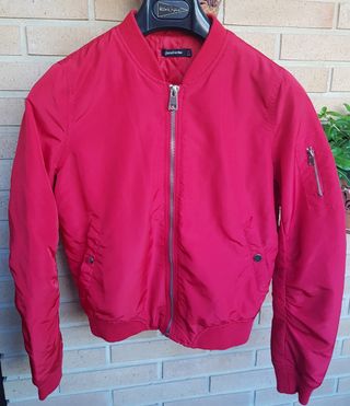 Cazadora roja