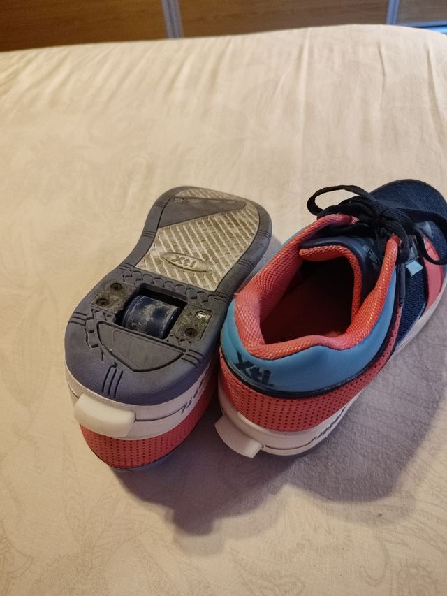 Zapatillas con rueda Xti 1997