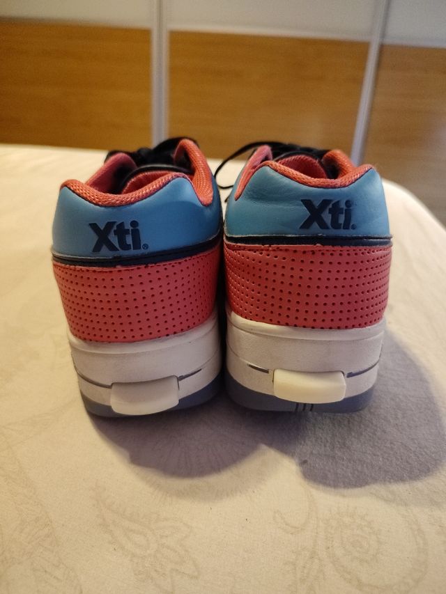 Zapatillas con rueda Xti 1997