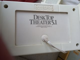 Altavoces Cambridge soundworks Desktop theater 5.1