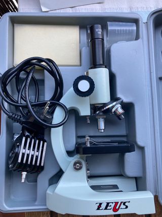 Microscopio Nodelo 400