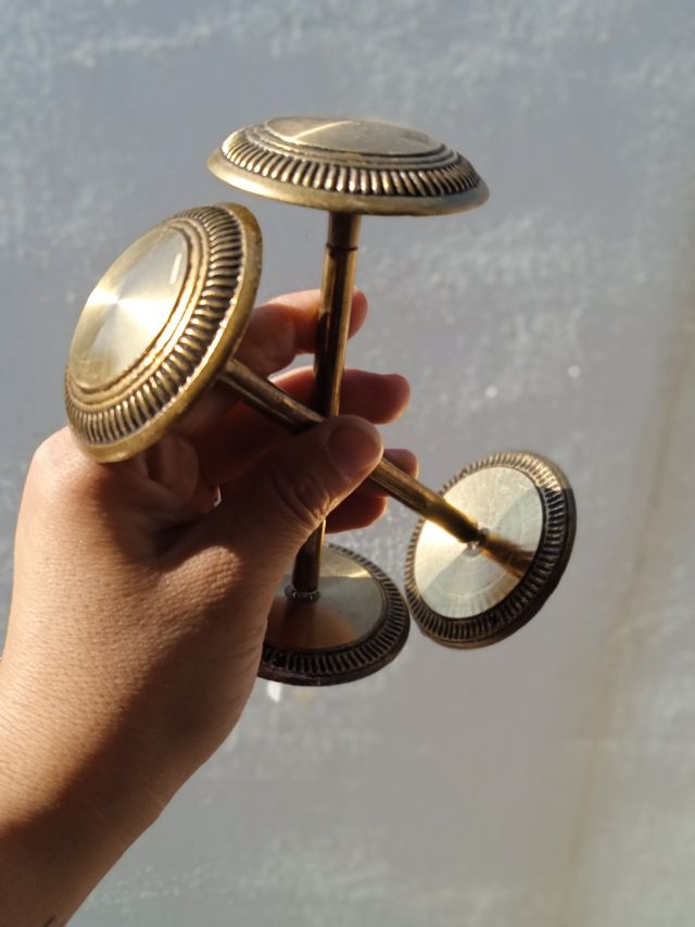 SOPORTES PARA SUJETAR CORTINA.