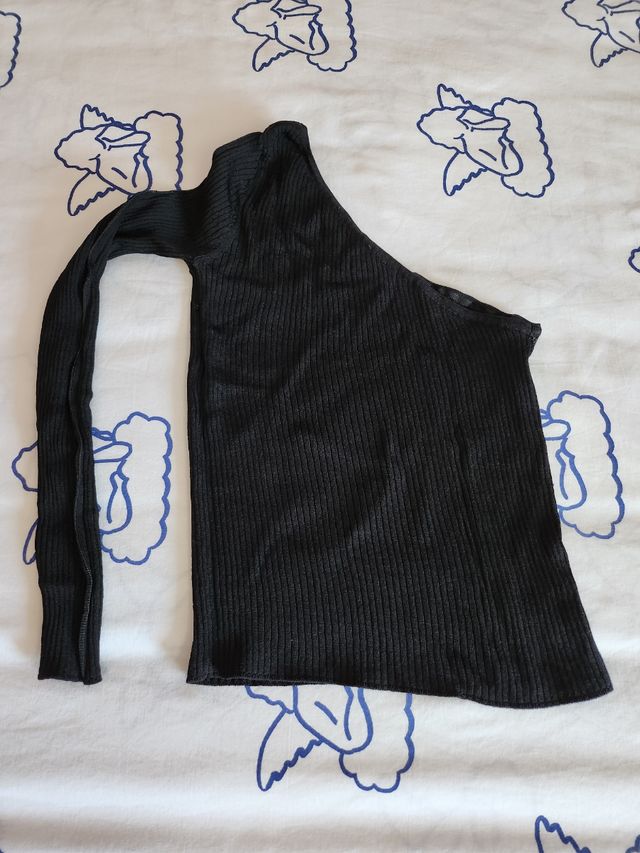 Top doble uno negro y otro fucsia Desigual