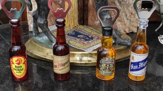 4 magneti apribottiglie