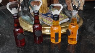 4 magneti apribottiglie