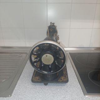 Maquina de coser Singer