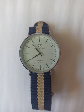 Reloj (Marea, Quality Watch)