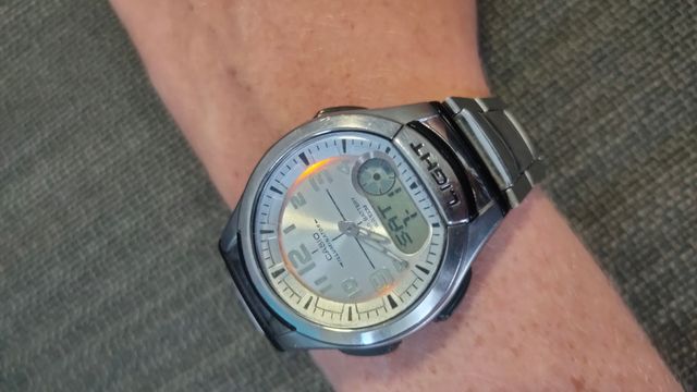 Reloj Casio AQ 180W Digital Alarma Crono Agenda