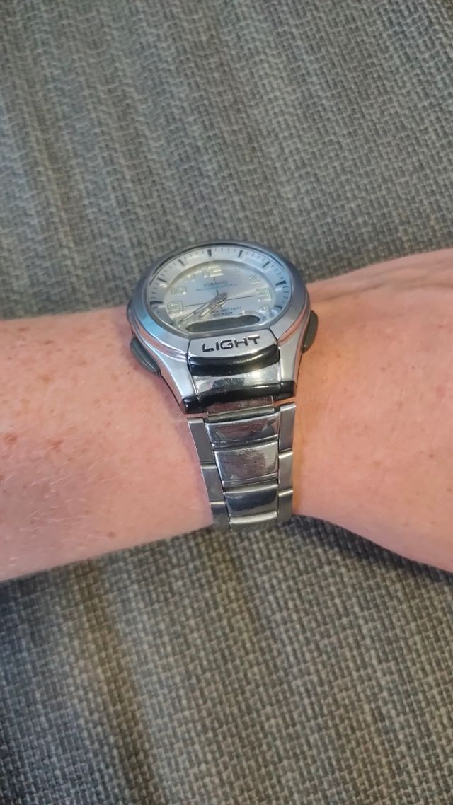Reloj Casio AQ 180W Digital Alarma Crono Agenda