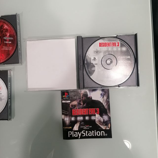 resident evil play 1