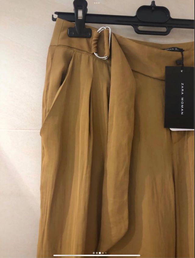 Pantalón de Zara