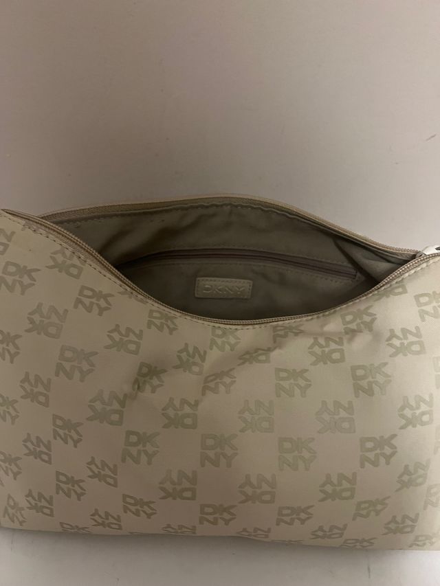 Bolso DKNY lona beige