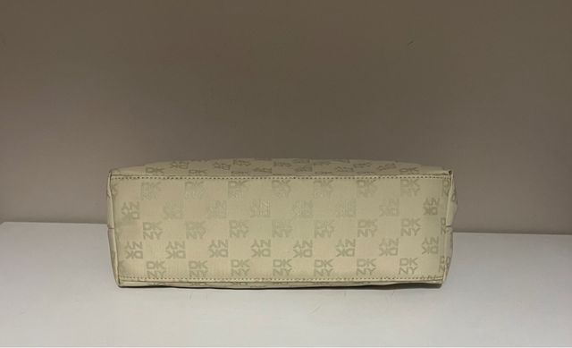 Bolso DKNY lona beige