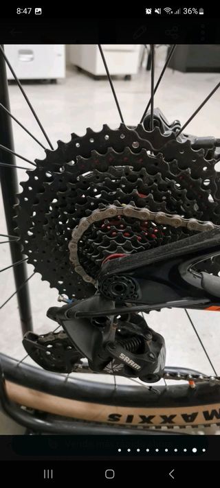 KTM) PARA ESTRENAR TALLA L 11 KG LLANTAS CARBONON