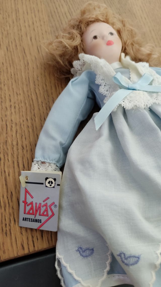 muñeca porcelana