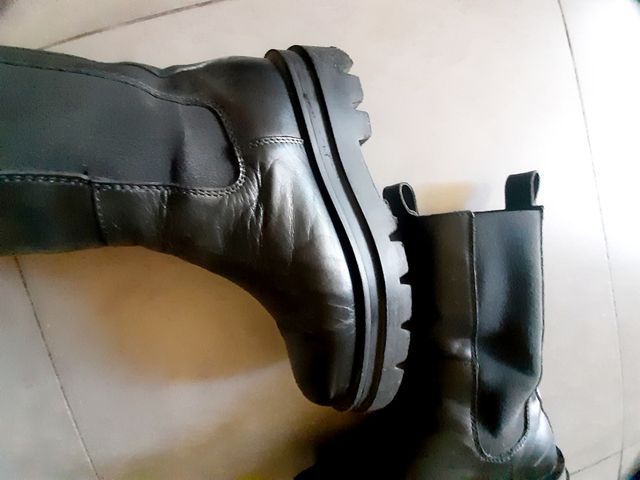 botas modernas cuero 39