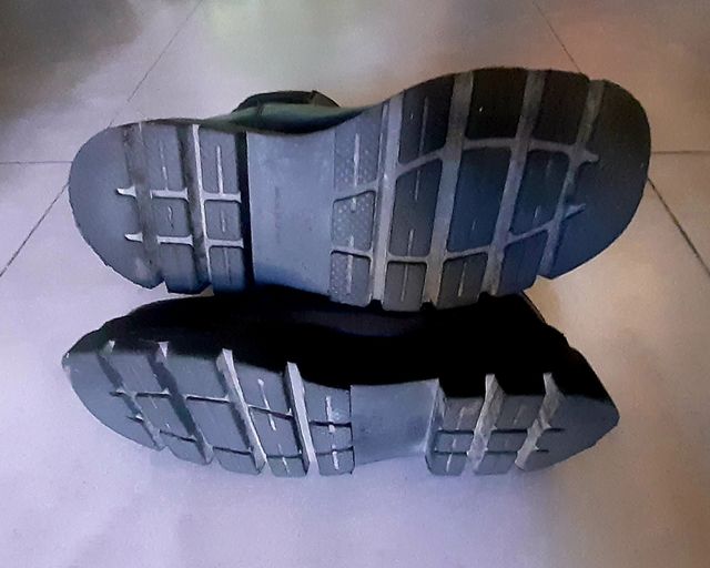 botas modernas cuero 39