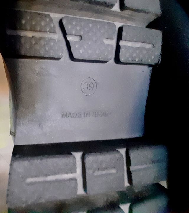 botas modernas cuero 39