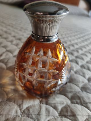 juego tocador, cristal tallado color ambar