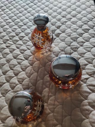 juego tocador, cristal tallado color ambar