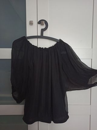Blusa negra