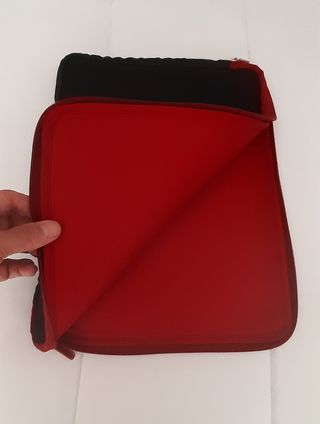 Funda portátil 15,6" neopreno BELKIN
