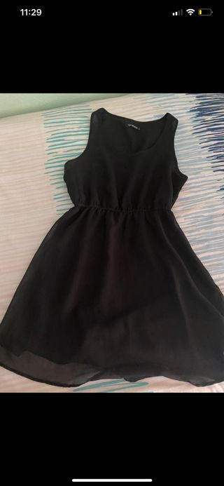 Vestido negro de gasa COMO NUEVO 