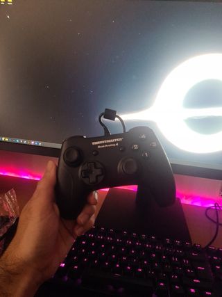 mando thrustmaster analog 4