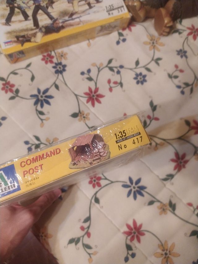 Command post italeri sin abrir.